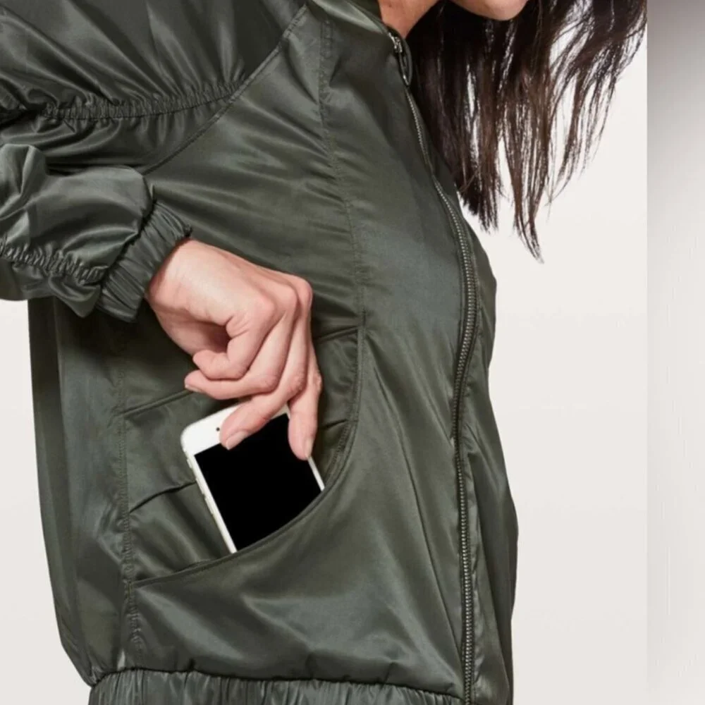 Lululemon above the clouds jacket
